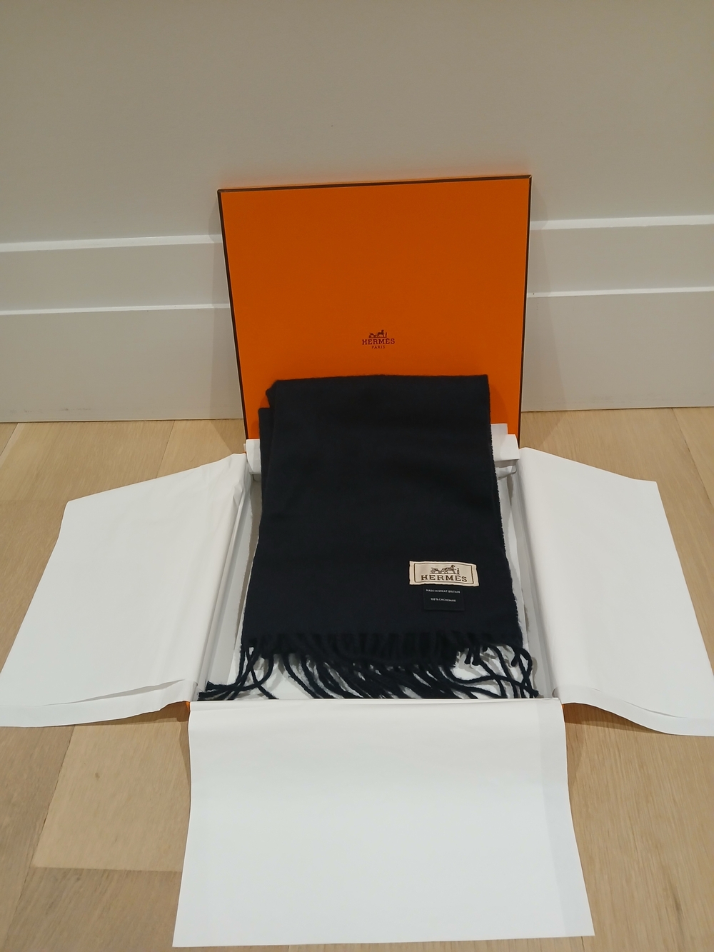 Hermēs Men’s Navy Cashmere Scarf